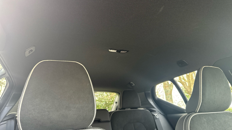 Volvo XC40 2.0 B3P Plus Black Edition 5dr Auto Petrol Estate